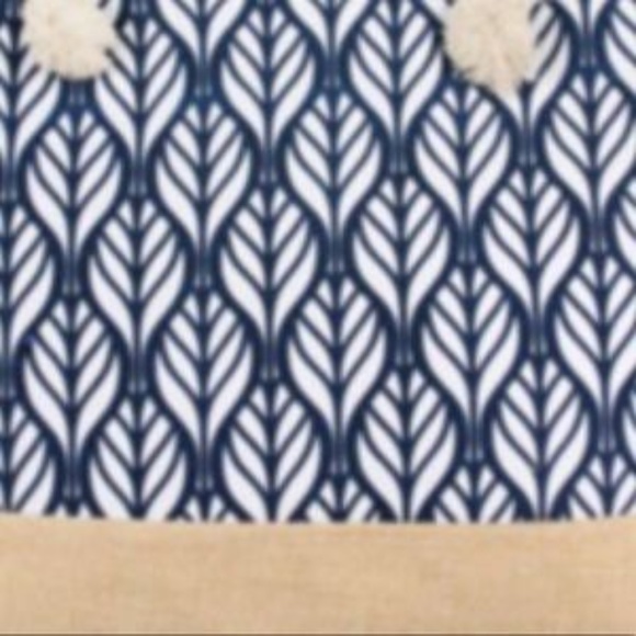 TOTE BAG Absolutely Huge! ~ Vibrant Blue-White  🆕 - Picture 4 of 6